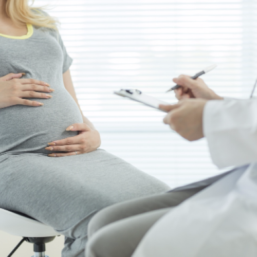 điều trị u xơ tử cung ở phụ nữ mang thai như nào