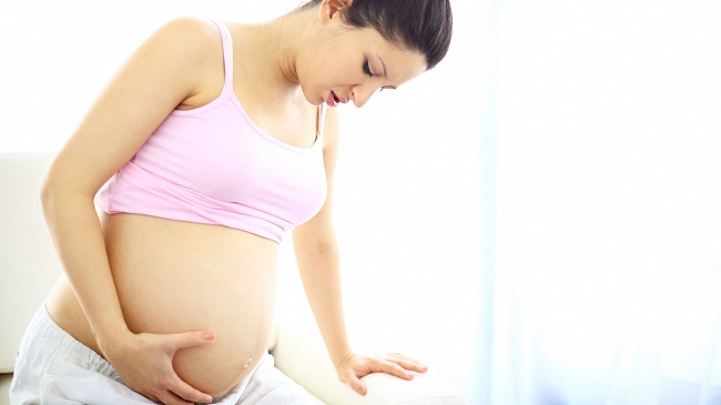 Viêm lộ tuyến cổ tử cung khi đang mang thai có nguy hiểm gì không